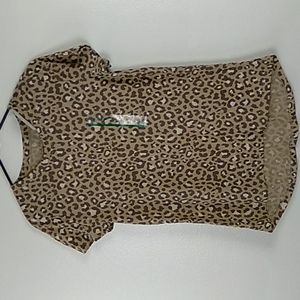Zoe & Liv T-shirt Animal Print Khaki Top Size Medium NWT